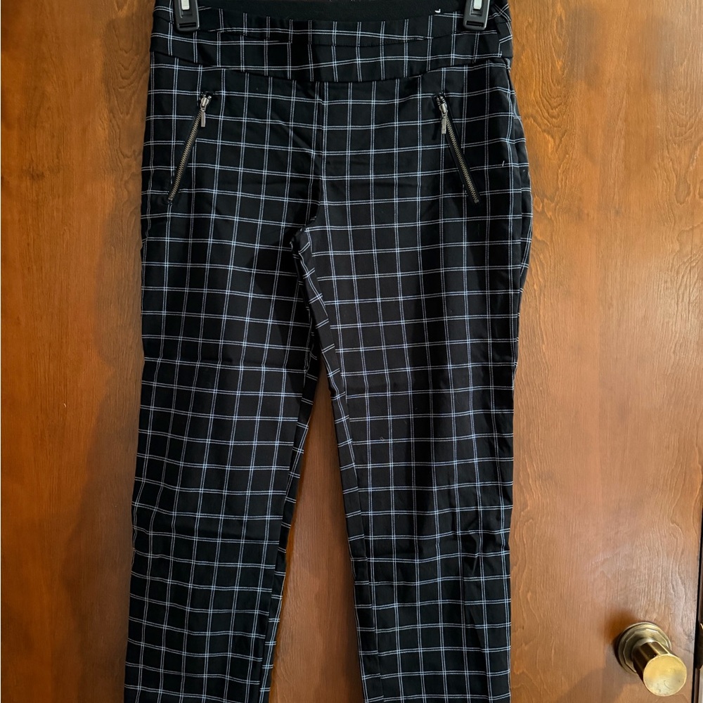Maurices Black Windowpane Capris with White Grid